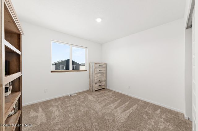 24815 E Snowy Owl Loop, Liberty Lake, WA 99019