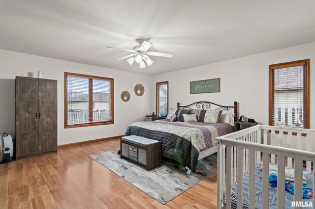 5217 Manhattan Drive, Springfield, IL 62711