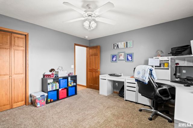 5217 Manhattan Drive, Springfield, IL 62711