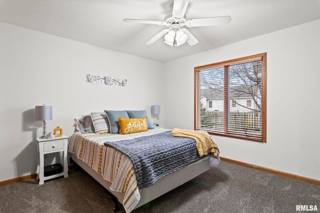 5217 Manhattan Drive, Springfield, IL 62711