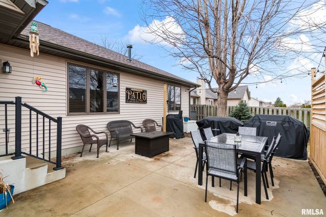 5217 Manhattan Drive, Springfield, IL 62711