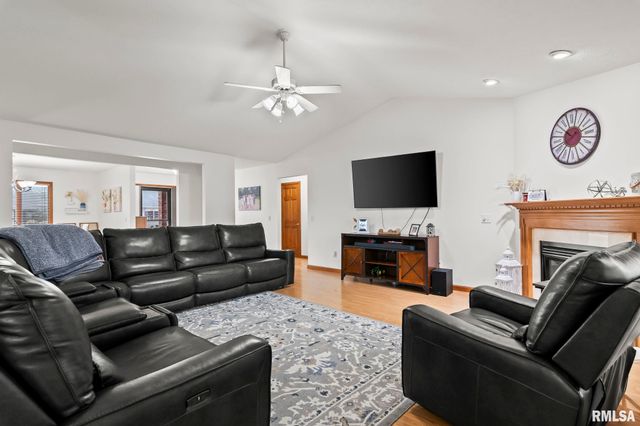 5217 Manhattan Drive, Springfield, IL 62711