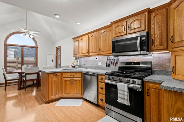 5217 Manhattan Drive, Springfield, IL 62711