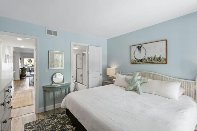 1621 Live Oak Park, Seabrook Island, SC 29455