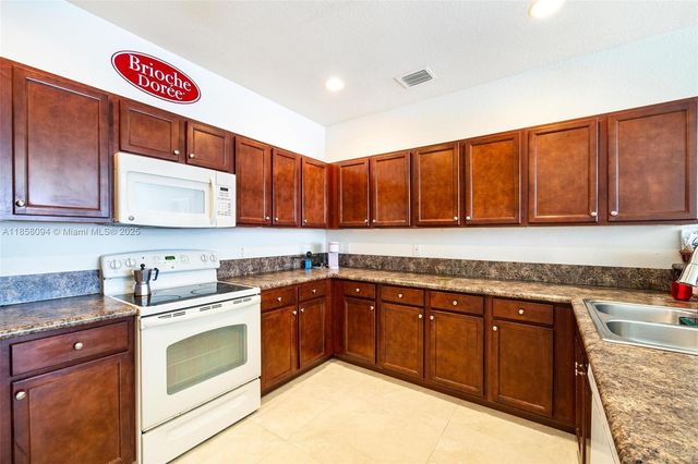22777 SW 93rd Ct, Cutler Bay, FL 33190