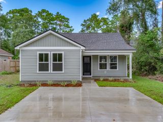 46 Franklin Drive, Crawfordville, FL 32327