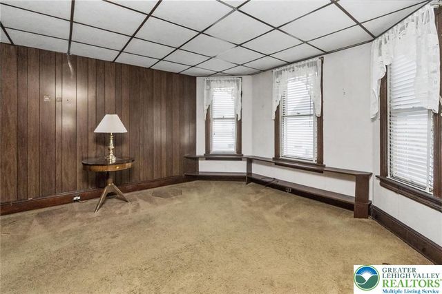 115 Whitfield Street, Nazareth Boro, PA 18064