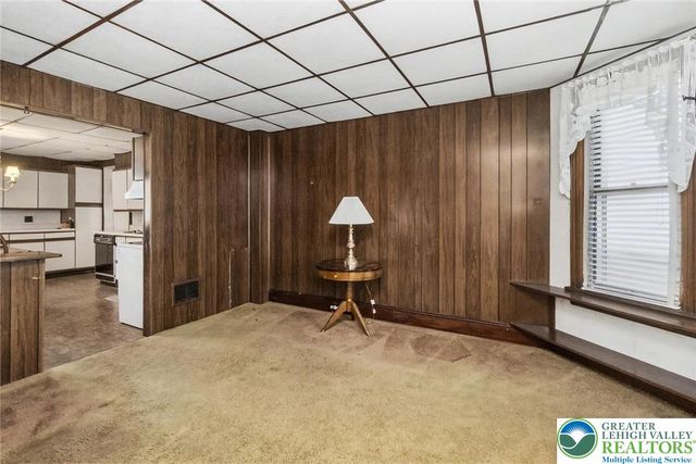 115 Whitfield Street, Nazareth Boro, PA 18064