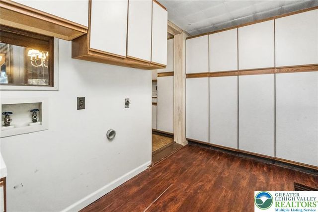 115 Whitfield Street, Nazareth Boro, PA 18064