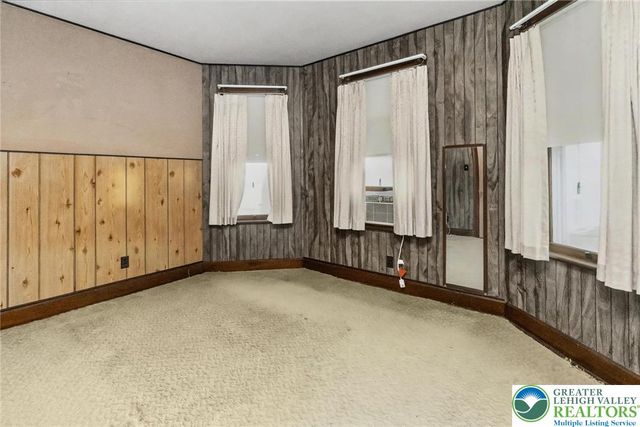 115 Whitfield Street, Nazareth Boro, PA 18064