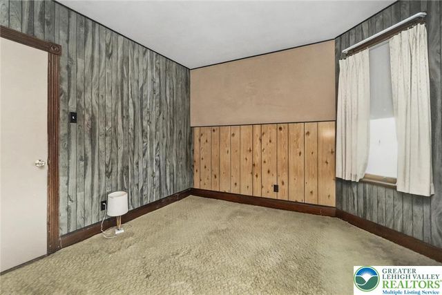 115 Whitfield Street, Nazareth Boro, PA 18064