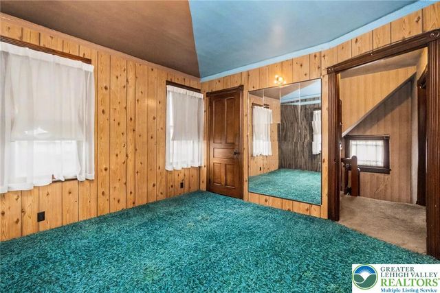 115 Whitfield Street, Nazareth Boro, PA 18064
