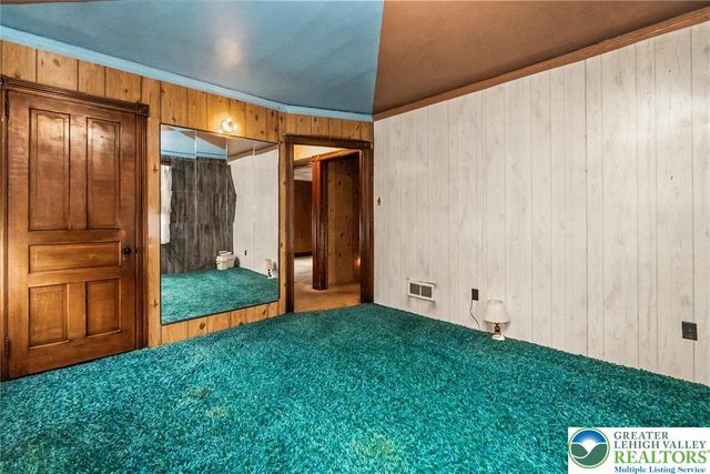 115 Whitfield Street, Nazareth Boro, PA 18064
