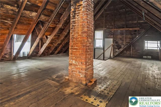 115 Whitfield Street, Nazareth Boro, PA 18064