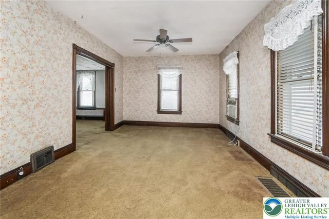 115 Whitfield Street, Nazareth Boro, PA 18064