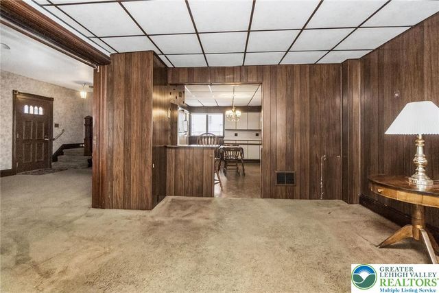 115 Whitfield Street, Nazareth Boro, PA 18064