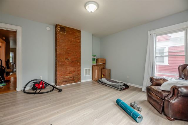 39 Oxford Street, Rochester, NY 14607