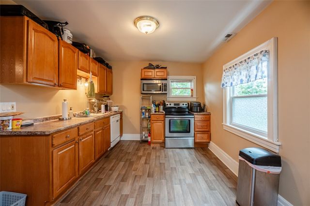 39 Oxford Street, Rochester, NY 14607