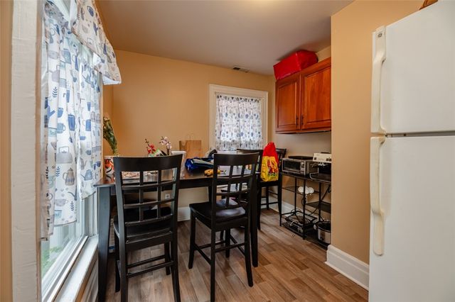 39 Oxford Street, Rochester, NY 14607