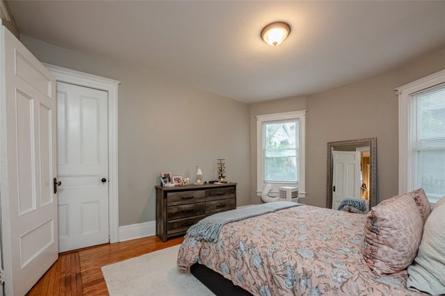 39 Oxford Street, Rochester, NY 14607