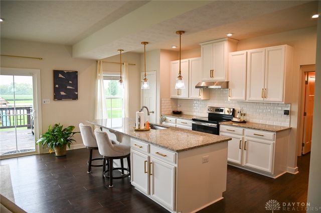3258 Heatherstone Drive, Troy, OH 45373