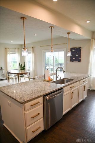 3258 Heatherstone Drive, Troy, OH 45373