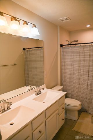 3258 Heatherstone Drive, Troy, OH 45373