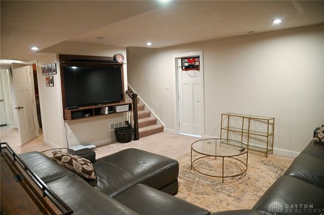 3258 Heatherstone Drive, Troy, OH 45373