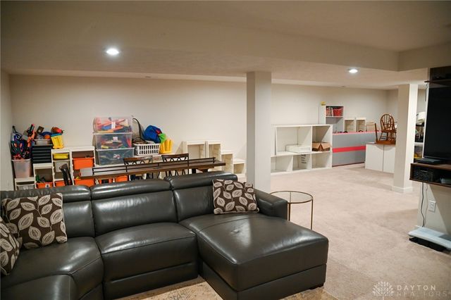 3258 Heatherstone Drive, Troy, OH 45373