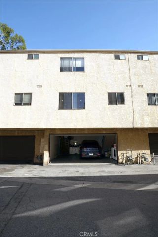 18954 Sherman Way 3, Reseda, CA 91335