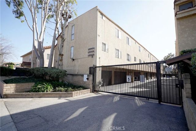 18954 Sherman Way 3, Reseda, CA 91335