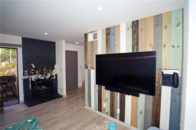 18954 Sherman Way 3, Reseda, CA 91335