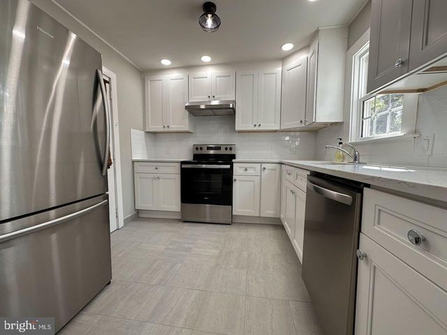 770 WOODBOURNE RD, Langhorne, PA 19047