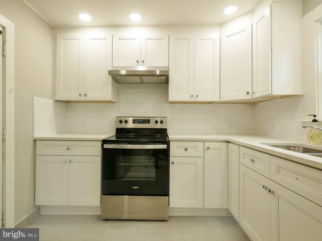 770 WOODBOURNE RD, Langhorne, PA 19047