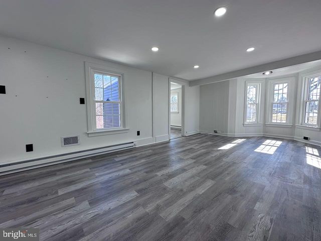 770 WOODBOURNE RD, Langhorne, PA 19047