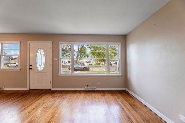 14901 S Richmond Avenue, Posen, IL 60469