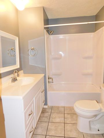 390 Churchhouse Hill Road, Irvine, KY 40336