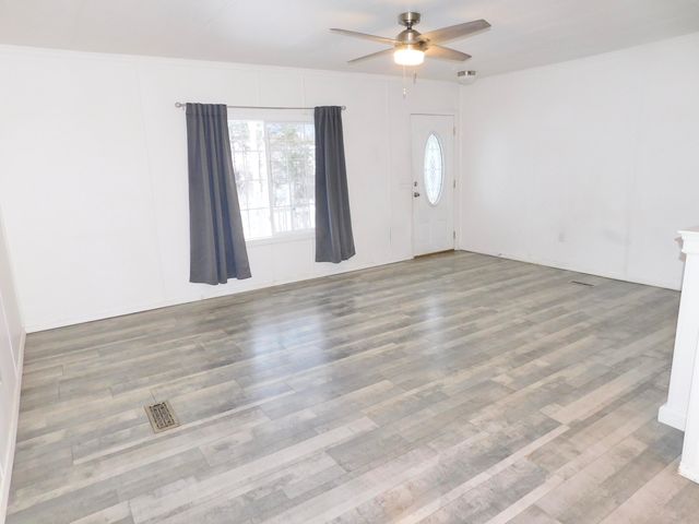 390 Churchhouse Hill Road, Irvine, KY 40336