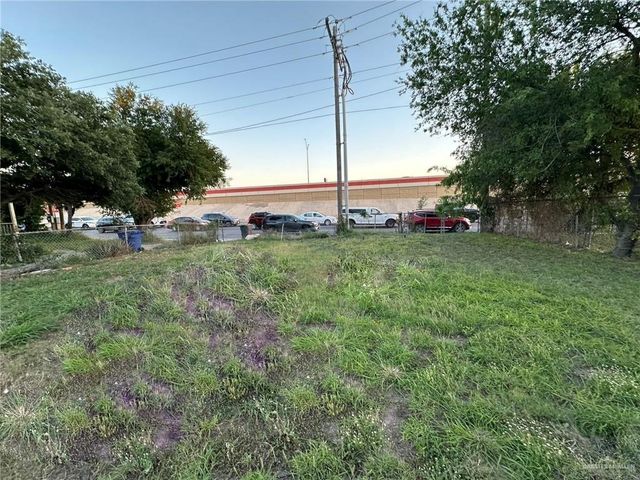 2206 Oakland Avenue, Mcallen, TX 78501