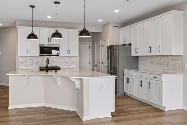 11327 Brookview Road, Woodbury, MN 55129