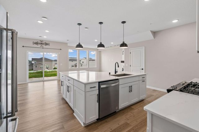 11327 Brookview Road, Woodbury, MN 55129