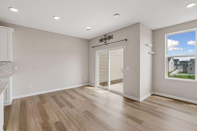 11327 Brookview Road, Woodbury, MN 55129