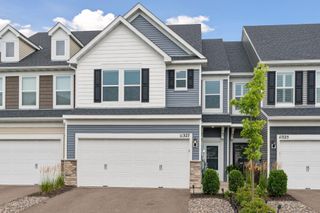 11327 Brookview Road, Woodbury, MN 55129