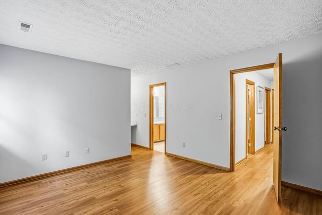 5819 ELMBRIDGE Lane, Dublin, OH 43016