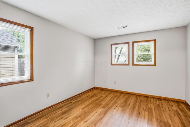 5819 ELMBRIDGE Lane, Dublin, OH 43016
