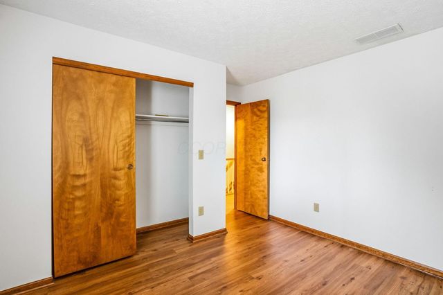 5819 ELMBRIDGE Lane, Dublin, OH 43016