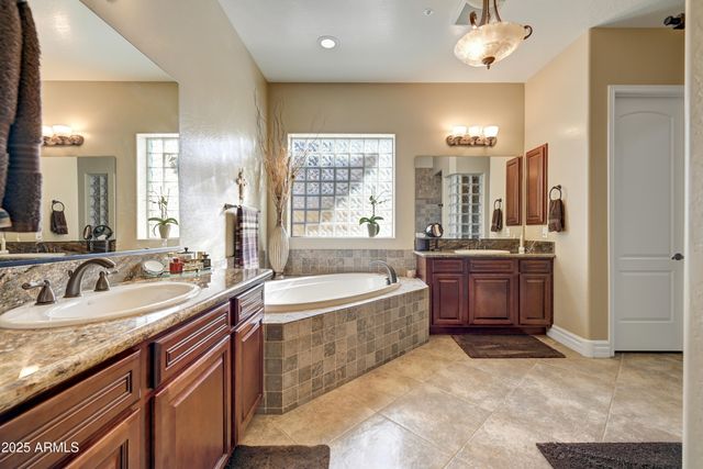 13340 W VIA CABALLO BLANCO --, Peoria, AZ 85383