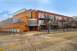 322 E Harrison Avenue, Royal Oak Charter Township, MI 48067