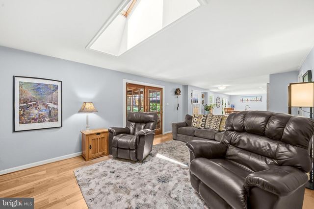 6908 COURAGEOUS CIR, Burke, VA 22015