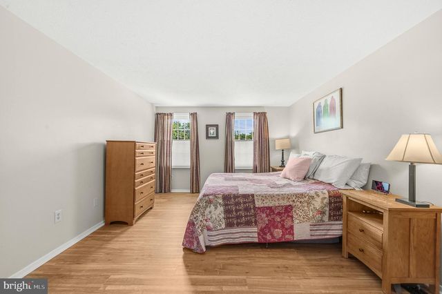 6908 COURAGEOUS CIR, Burke, VA 22015